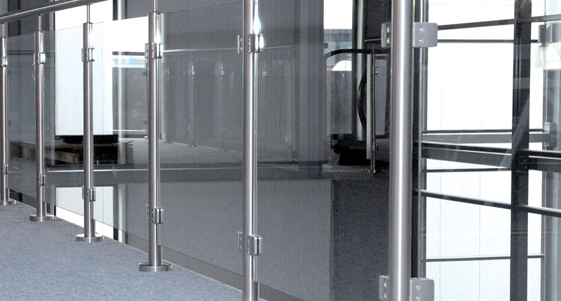 Garde-corps pour bureaux à Saint-Étienne-de-Montluc (44) - Menuiserie du Héron - Maître Artisan Spécialiste Rénovation