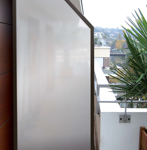 Installation garde-corps séparatif à Saint-Étienne-de-Montluc (44) - Menuiserie du Héron - Maître Artisan Spécialiste Rénovation