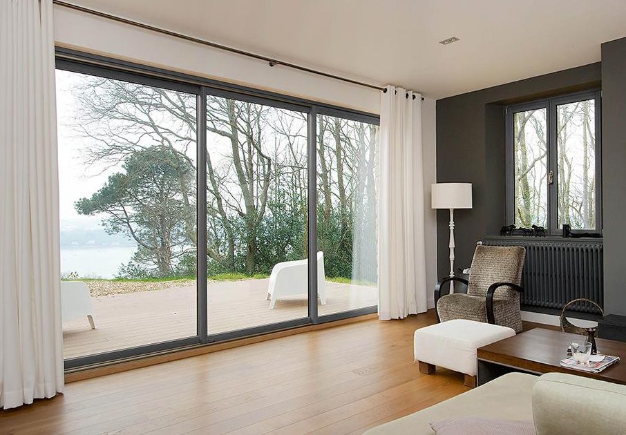 Installation porte fenêtre à Nantes (44) - Menuiserie du Héron - Maître Artisan Spécialiste Rénovation en Loire Atlantique (44)